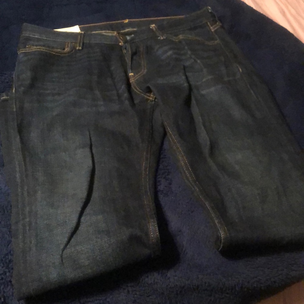 Dark hollister pants. No stains or rips 34x32